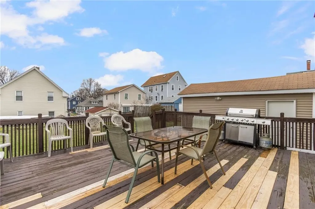 95 Corinth Street Providence RI 02907