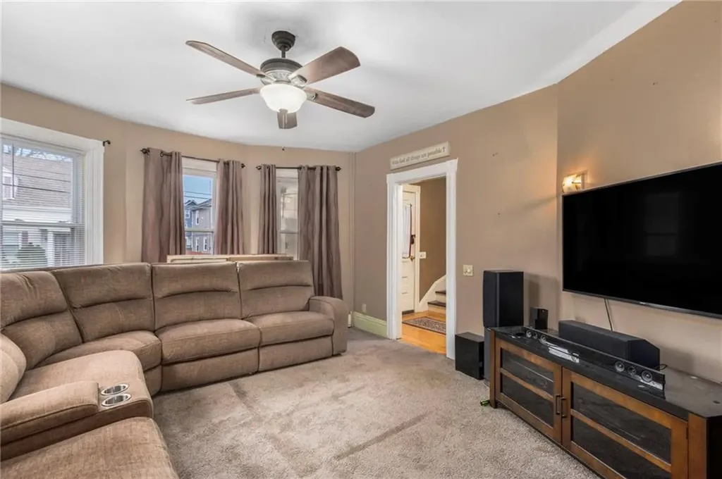 95 Corinth Street Providence RI 02907