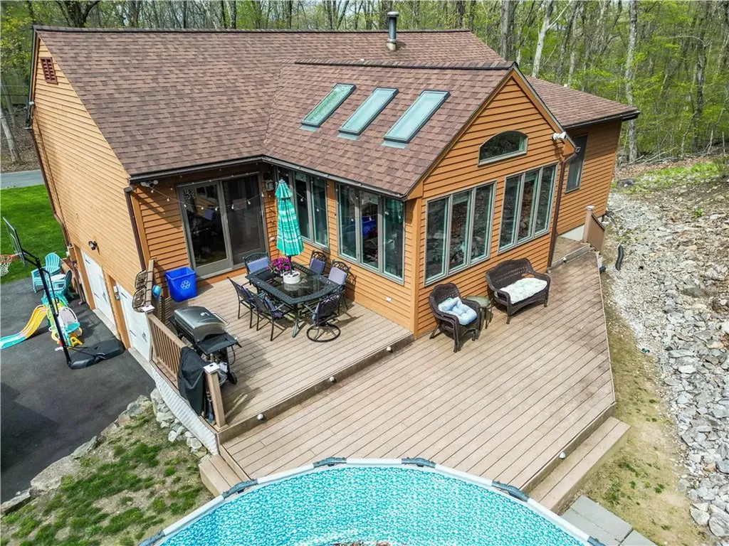 77 Lippitt Avenue Cumberland RI 02864