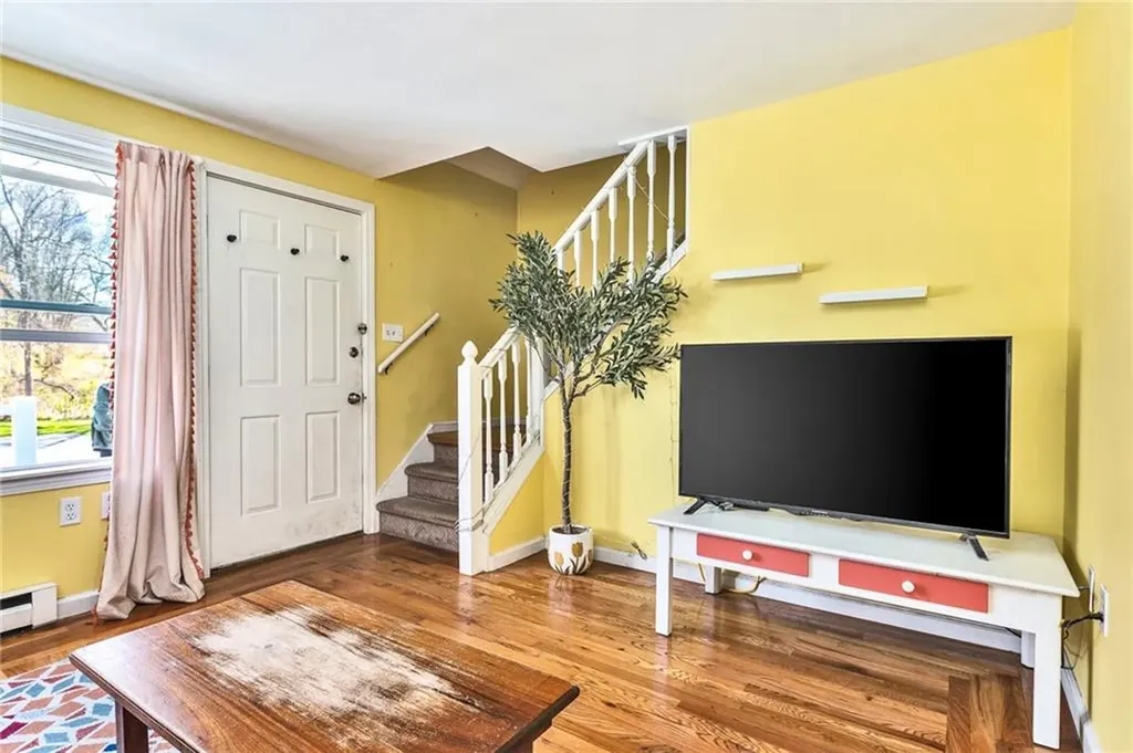 200 Post Road Warwick RI 02888