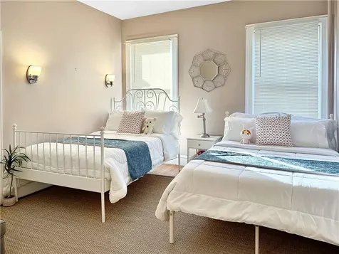 18 20 Adelphi Avenue Providence RI 02906