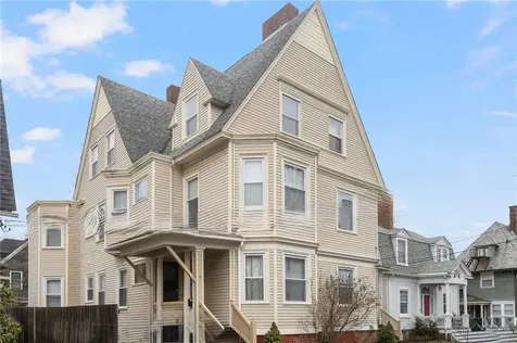 18 20 Adelphi Avenue Providence RI 02906