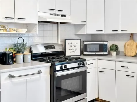 18 20 Adelphi Avenue Providence RI 02906