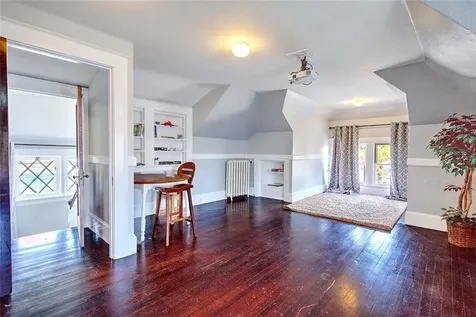 271 Doyle Avenue Providence RI 02906