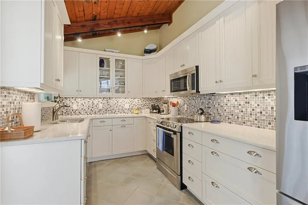 203 North Niantic Drive Charlestown RI 02813