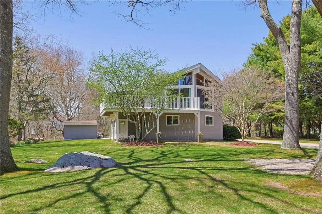 203 North Niantic Drive Charlestown RI 02813