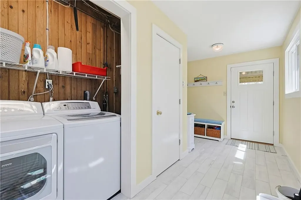 203 North Niantic Drive Charlestown RI 02813