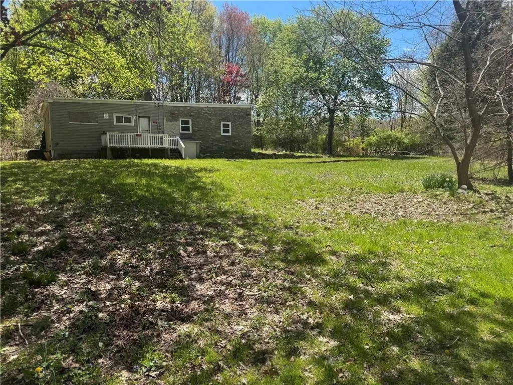 633 Old Smithfield Road North Smithfield RI 02896