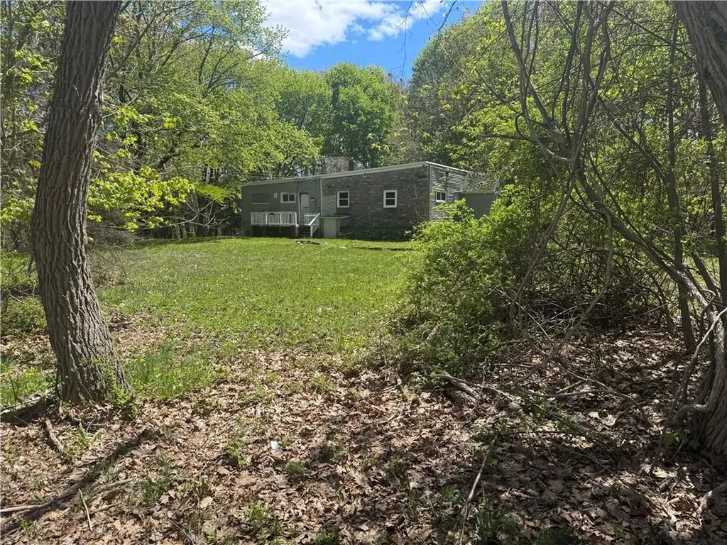 633 Old Smithfield Road North Smithfield RI 02896