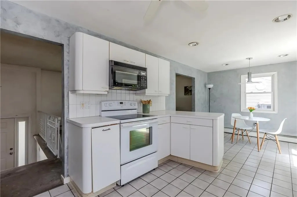 5 Standish Avenue North Providence RI 02911