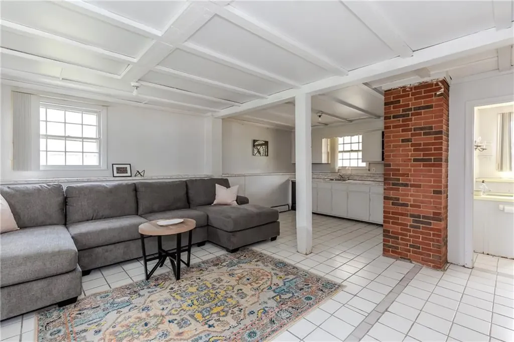 5 Standish Avenue North Providence RI 02911