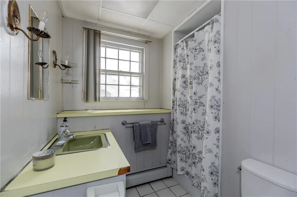5 Standish Avenue North Providence RI 02911