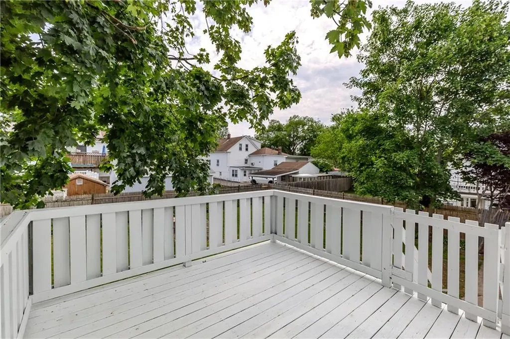 5 Standish Avenue North Providence RI 02911