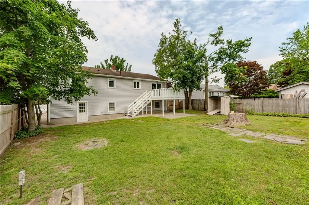 5 Standish Avenue North Providence RI 02911