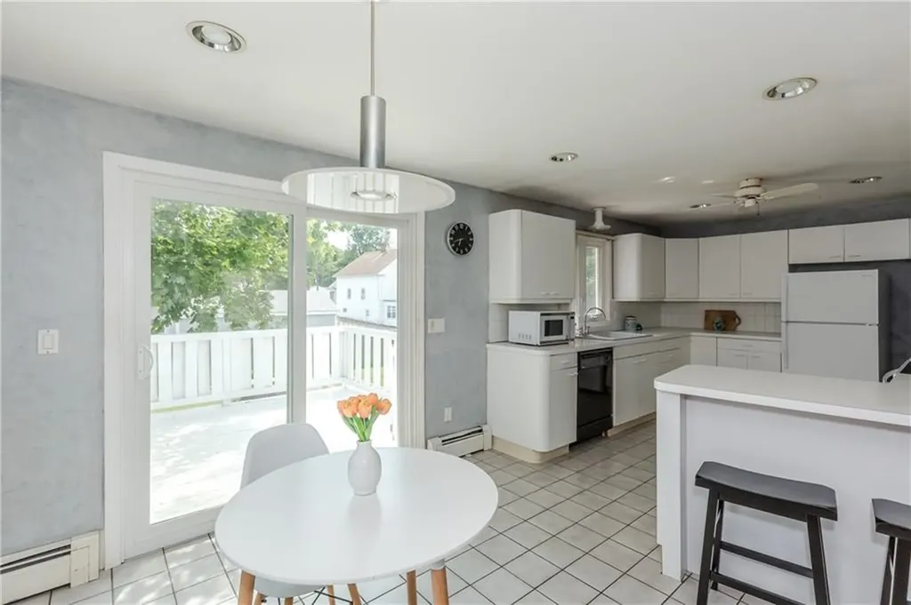 5 Standish Avenue North Providence RI 02911