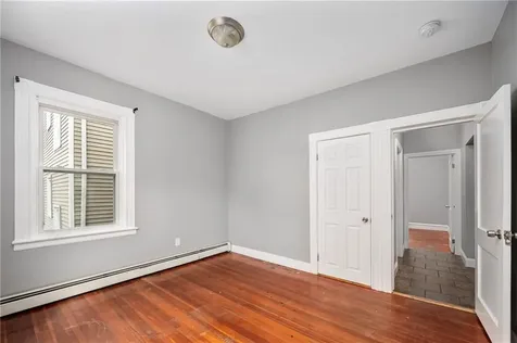 8 Eaton Street Providence RI 02908