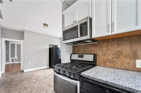 8 Eaton Street Providence RI 02908