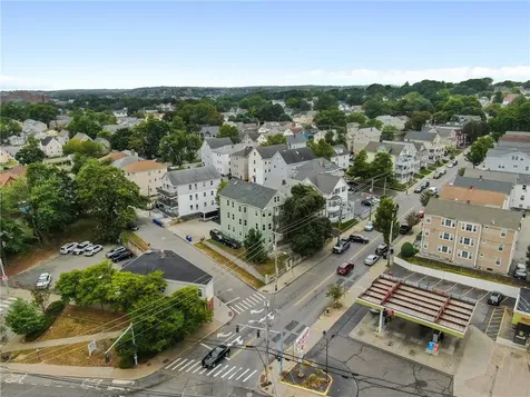 8 Eaton Street Providence RI 02908