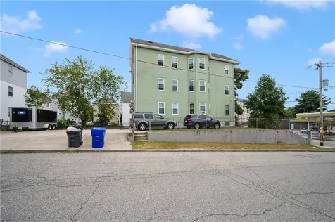 8 Eaton Street Providence RI 02908