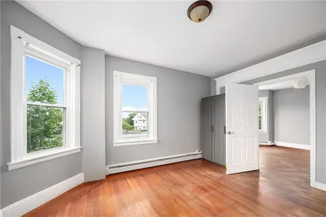 8 Eaton Street Providence RI 02908