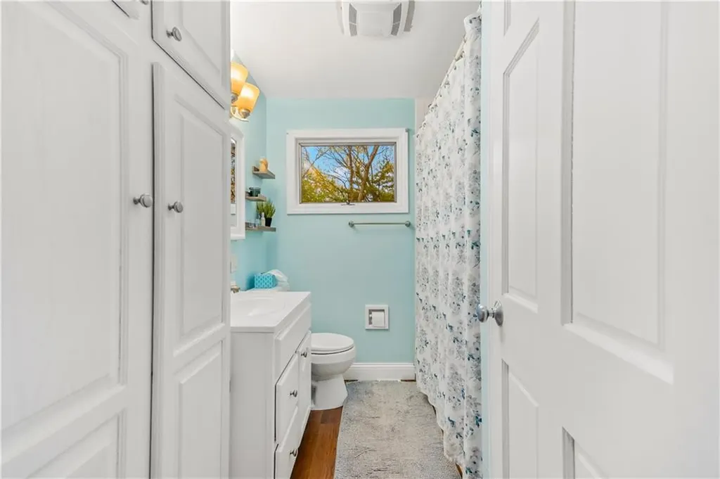 6 Linda Court Coventry RI 02816