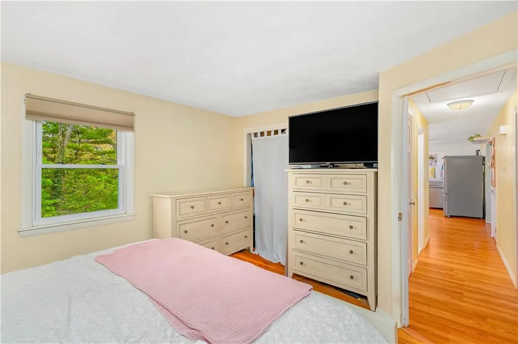 6 Linda Court Coventry RI 02816
