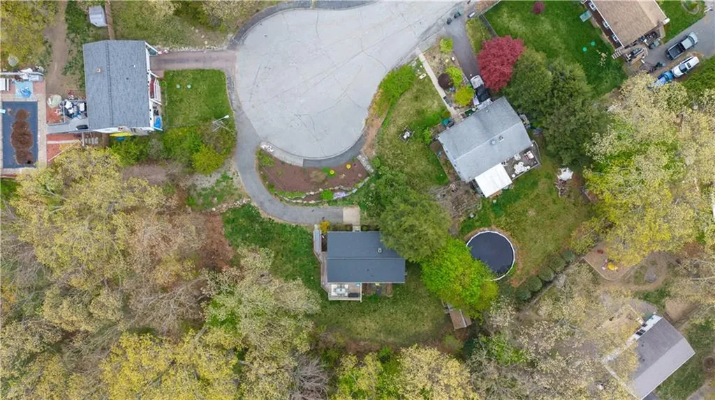 6 Linda Court Coventry RI 02816