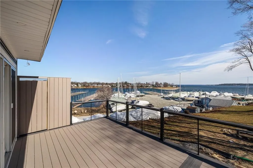 47 Arnolds Neck Drive Warwick RI 02886