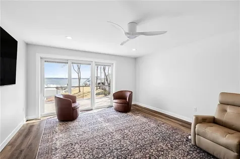 47 Arnolds Neck Drive Warwick RI 02886