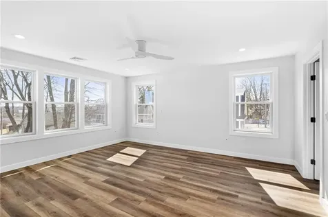 47 Arnolds Neck Drive Warwick RI 02886