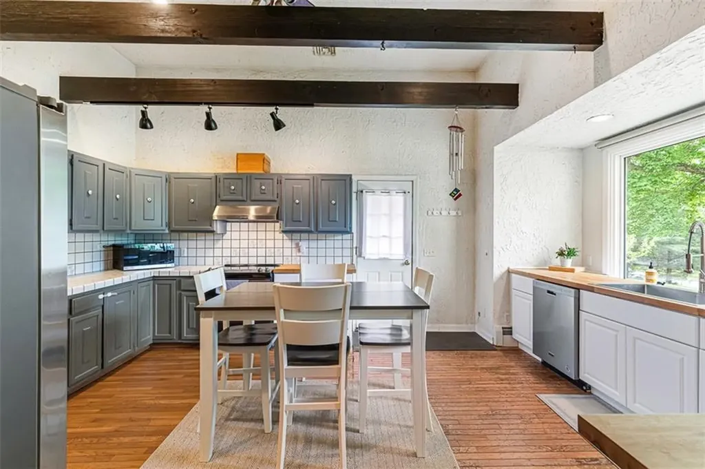 80 Woodbridge Drive East Greenwich RI 02818
