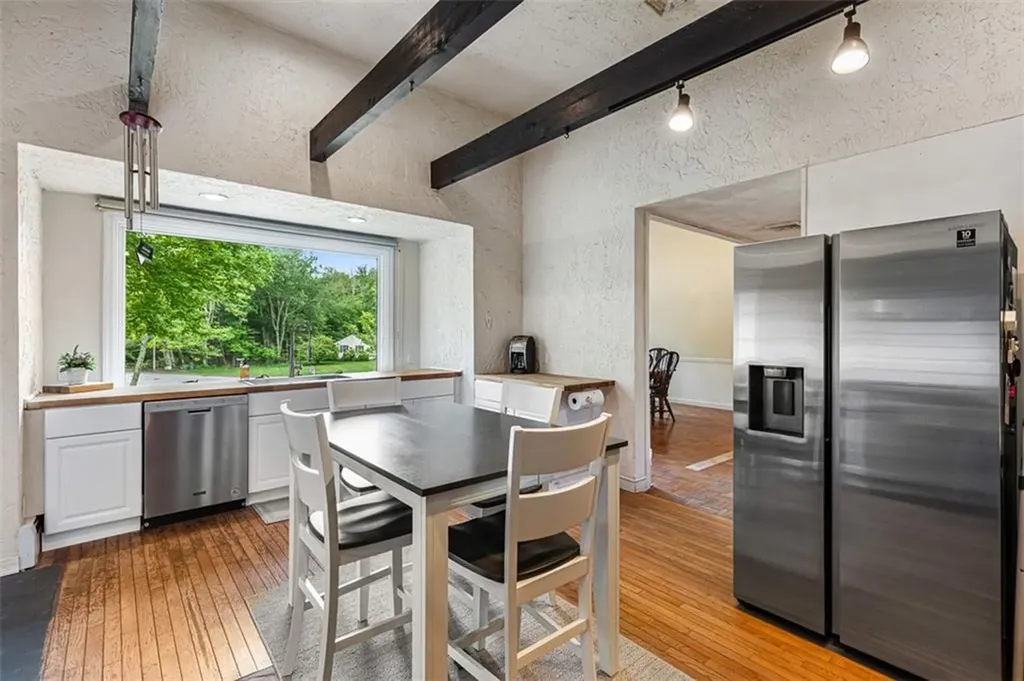 80 Woodbridge Drive East Greenwich RI 02818
