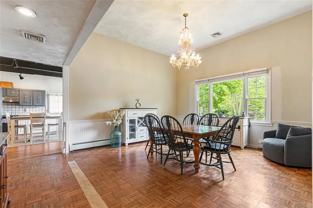 80 Woodbridge Drive East Greenwich RI 02818