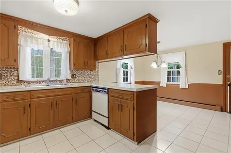 2 High Ridge Drive Cumberland RI 02864