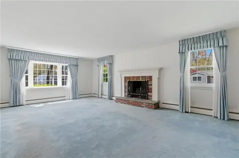2 High Ridge Drive Cumberland RI 02864