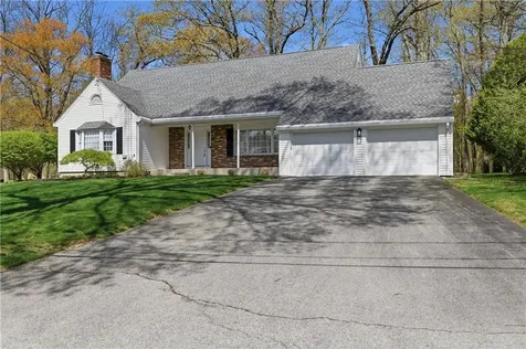 2 High Ridge Drive Cumberland RI 02864