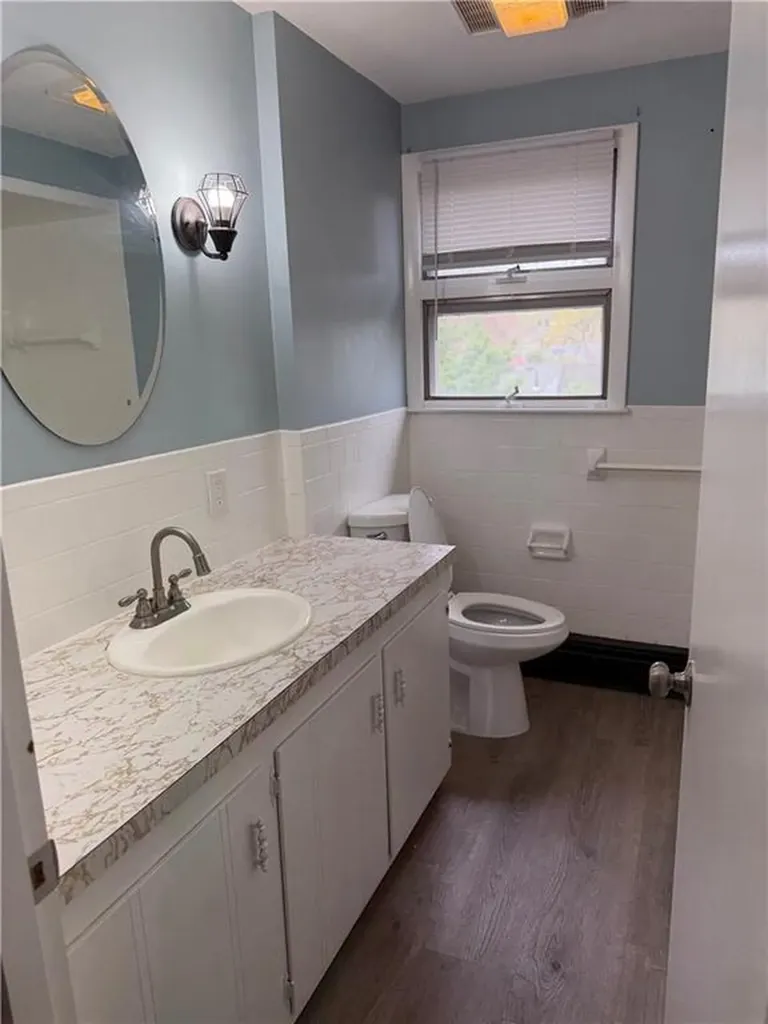 75 Hobson Avenue North Providence RI 02911