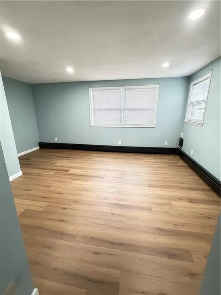 75 Hobson Avenue North Providence RI 02911