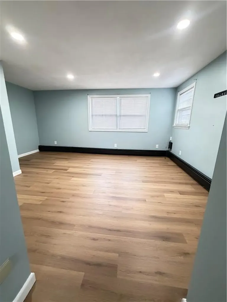 75 Hobson Avenue North Providence RI 02911