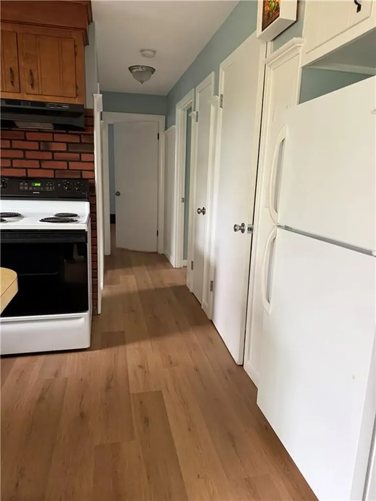 75 Hobson Avenue North Providence RI 02911