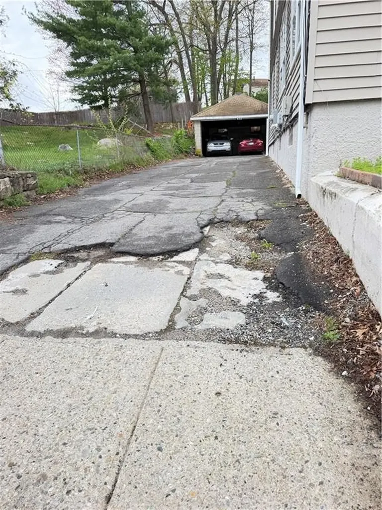 694 Killingly Street Johnston RI 02919