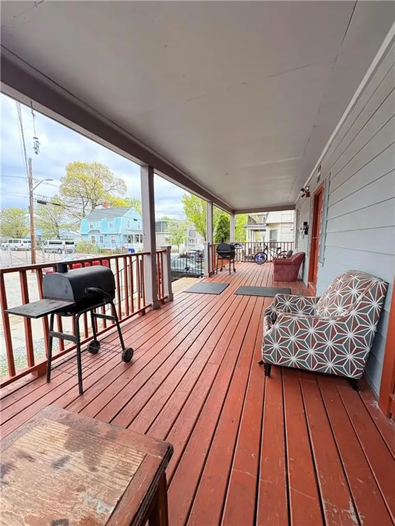246 Sackett Street Providence RI 02907