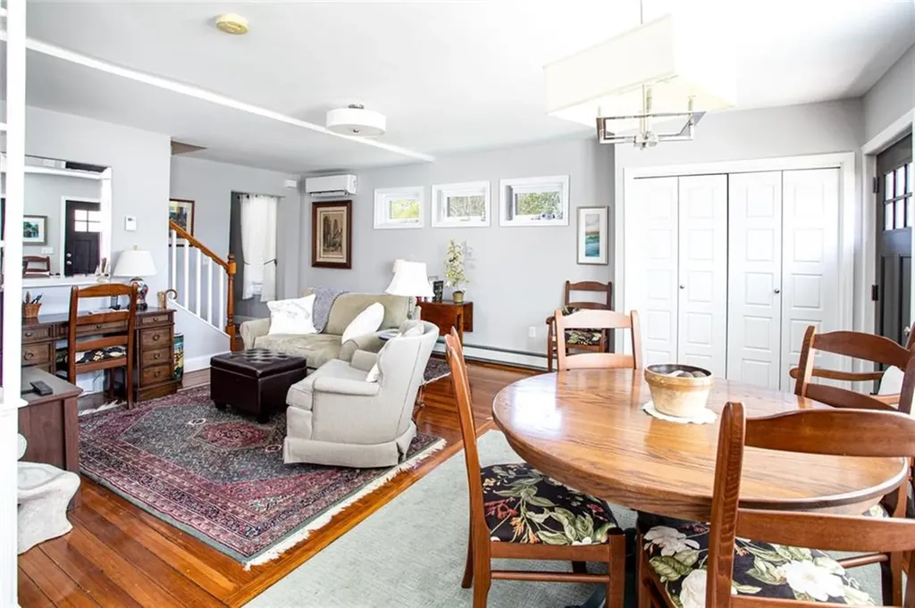 17 Sherman Street East Providence RI 02915