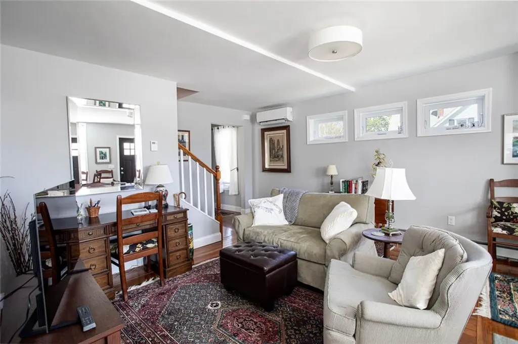 17 Sherman Street East Providence RI 02915