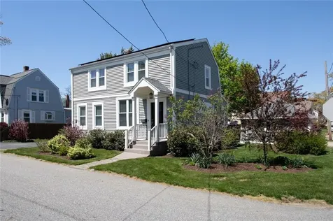 17 Sherman Street East Providence RI 02915