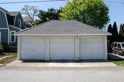 17 Sherman Street East Providence RI 02915