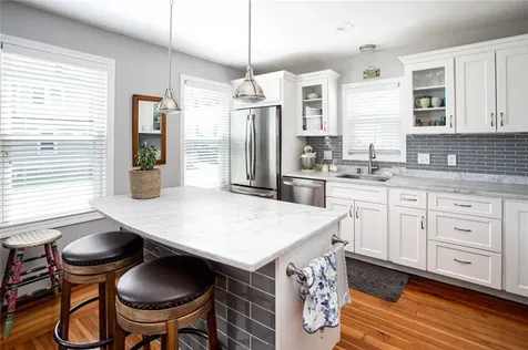 17 Sherman Street East Providence RI 02915