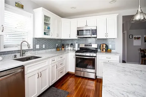 17 Sherman Street East Providence RI 02915