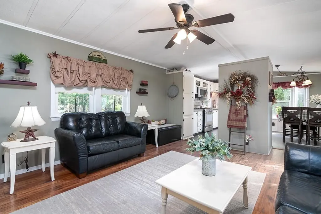 465 24 Gardiner Road Richmond RI 02892