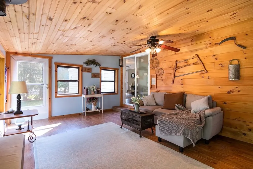 465 24 Gardiner Road Richmond RI 02892